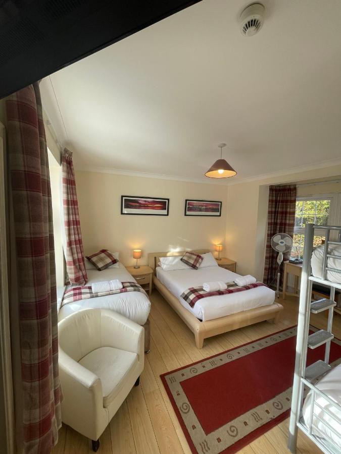 Oakhurst Gatwick B&B Crawley  Exterior foto